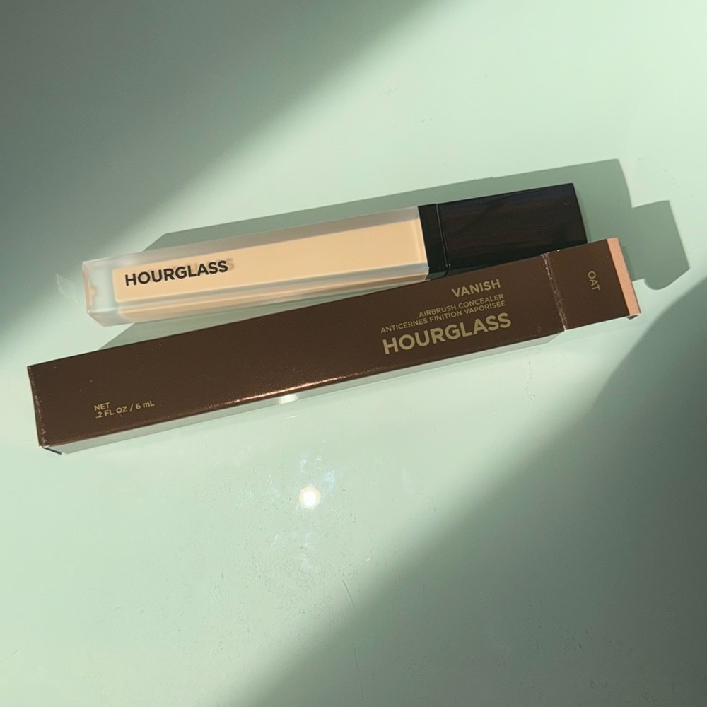 HOURGLASS - Vanish Airbrush Concealer, Oat - Light (warm undertone)